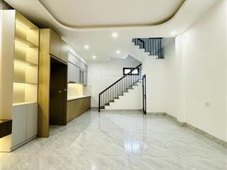 Nhà gia quất, thượng thanh, ngọc lâm 35m2, 6 tỷ 4 ngõ nông 10m ra ô tô