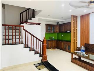 Bán nhà thượng thanh 5 tầng hơn 5 tỷ ngõ thông