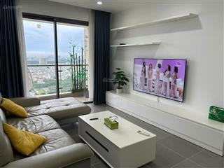 Cam kết giá thật. 16 triệu, cho thuê chcc gold view , 2pn, 2wc, full nt, 80m2 ( view pháo hoa )
