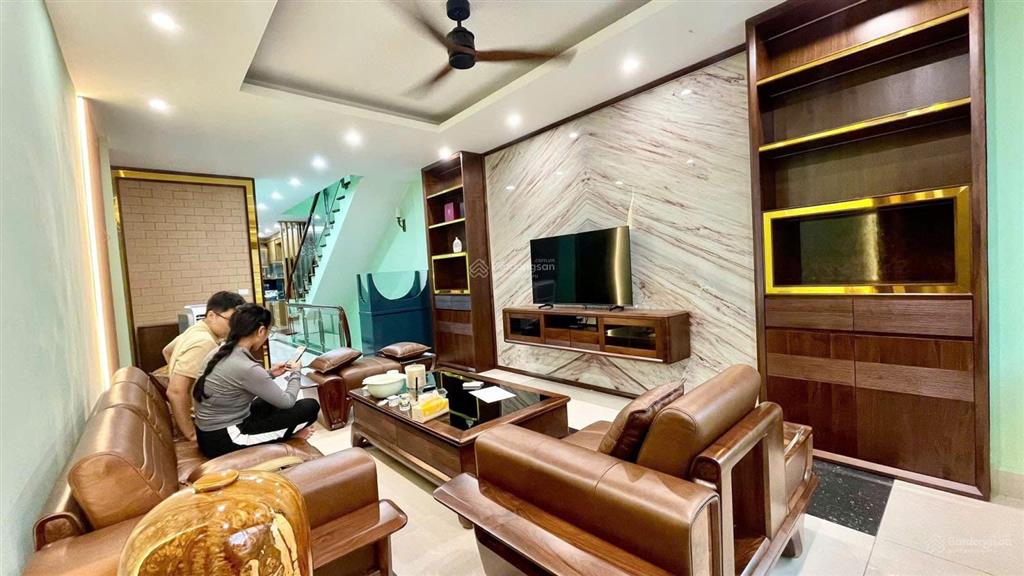 Bán nhà phố tứ liên, tây hồ, 1 nhà ra mặt phố, thang máy, dt 80m2 x 5 tầng giá 16 tỷ
