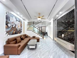 Nhà phố ngô gia tự  ngay ngã 3 văn cao