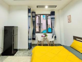 Căn hộ studio ban công  cửa sổ thoáng mát  full nội thất  ngay tt phú nhuận