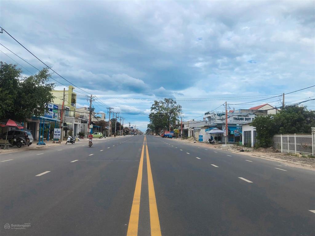 Mặt tiền 11m đường tôn đức thắng, hòa thành, tây ninh thích hợp an cư lạc nghiệp và đầu tư lâu dài