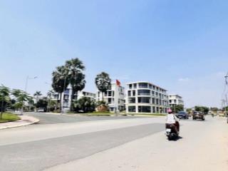 Đất đẹp phân lô  bưng ông thoàn  phú hữu, tp. thủ đức  ngay vòng xoay liên phường