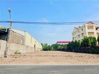 Đất mặt tiền kinh doanh dt 22.5 88= 1968m2 gía 52 tỷ..
....tại đường bưng ông thoàn tăng hưng phú