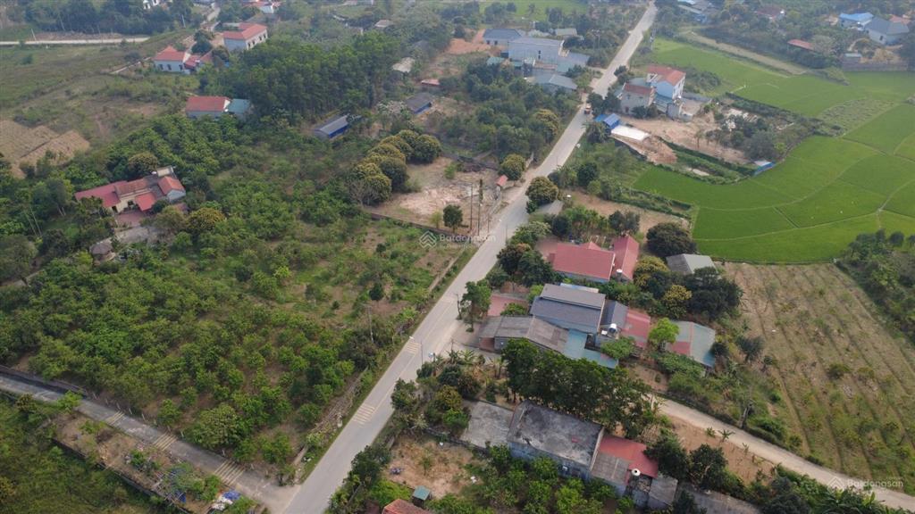 Cần bán lô đất full thổ cư trên đường tỉnh lộ 301 có thương lượng  với vị trí đất 2 mặt tiền