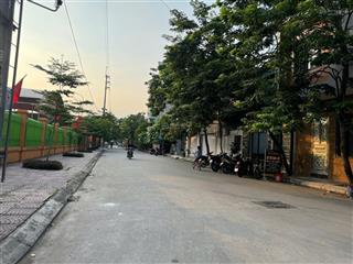 Mặt chợ phù khê thượng, 2 oto tránh nhau ~ 60m2 giá chỉ nhú 2 tỏi