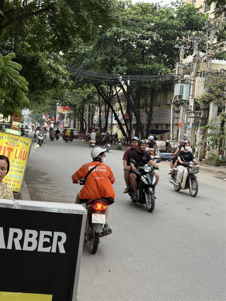 Bán nhà mặt phố hoàng công kiến hưng 6t thang máy vỉ hè rộng kinh doanh dt 55m*6t*4mt 19,4 tỷ có .