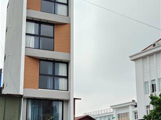Đất việt hưng, 11 tỷ vnd, 50 m2, mặt tiền 4m, đường rộng xe tải tránh. vỉa hè rộng 15m, view thoáng