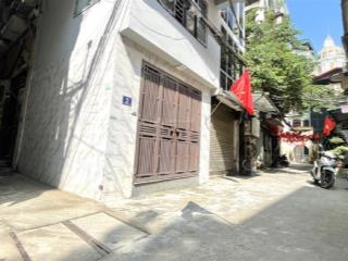 Tin nóng bán nhà cầu giấy 5tầng mặt 3,3m diện tích 18m 4,25tỷmặt ngõ thông tứ tung  cách phố