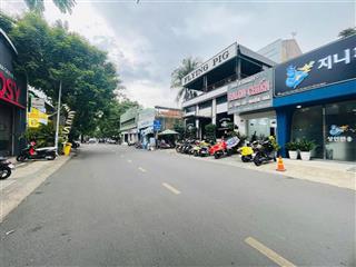 Biệt thự vip mặt tiền 101 xuân thuỷ, phường thảo điền, quận 2, diện tích 17 x 18m, giá 61 tỷ