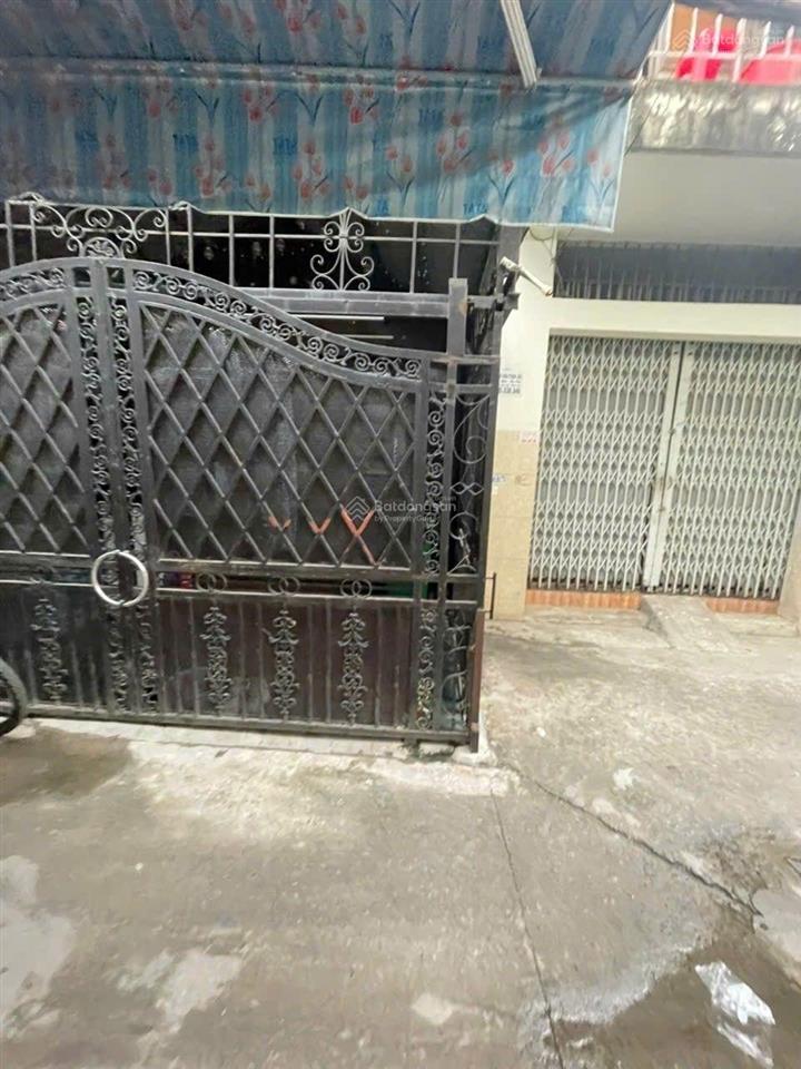 Bán gấp chdv (117m2) hxh ung văn khiêm  bt  gần trường đh  thu gần 800tr/năm. chỉ 15 tỷ hơn. tl