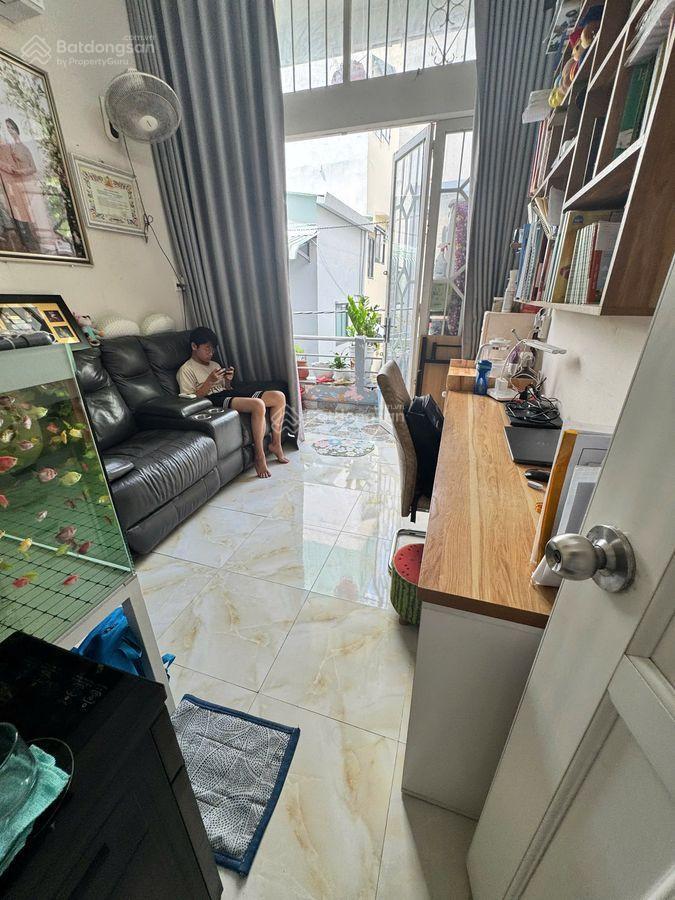 Hàng ngon! chỉ 7.2 tỷ vĩnh viễn p.8 q.10  3 tầng xe hơi tới nhà khu an ninh, dân trí cao