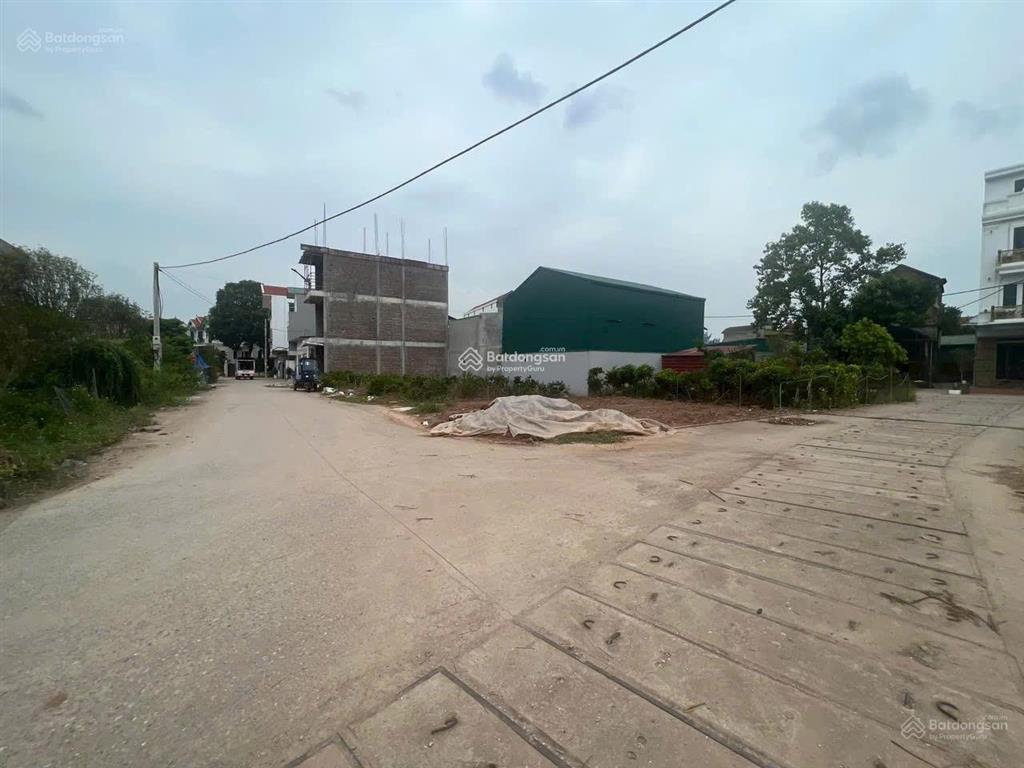Cần bán lô góc đấu giá thôn 5, xuân quan, tt. văn giang, hưng yên