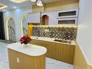 Bán nhà đẹp hàng hot đường phạm thế hiển q.8 không quy hoạch