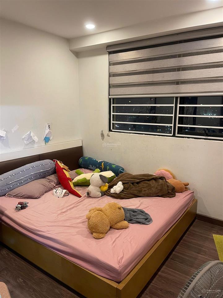 Cần bán nhanh căn 2n2wc vinaconex 2, giá 5,4 tỷ có thương lượng cho khách thiện chí.