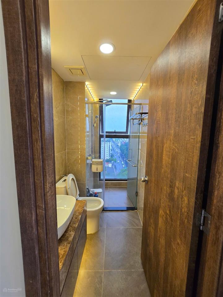 Hàng hiếm tại park legend, 18 triệu, 100m², 3pn, 2wc, tân bình, view cv. còn bớt lộc