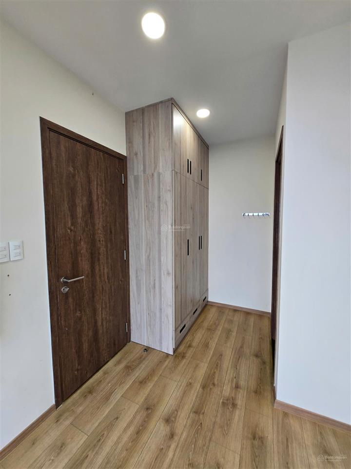Hàng hiếm tại park legend, 18 triệu, 100m², 3pn, 2wc, tân bình, view cv. còn bớt lộc