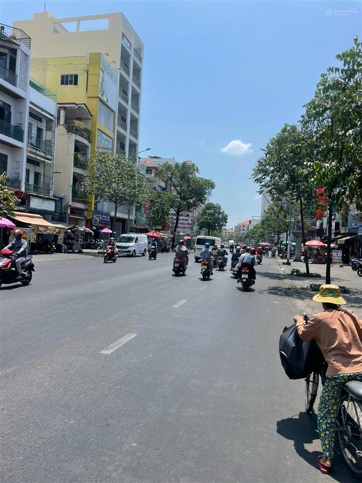 Cho thuê nhà mt hậu giang 8 x 20m vị trí siêu đẹp vip