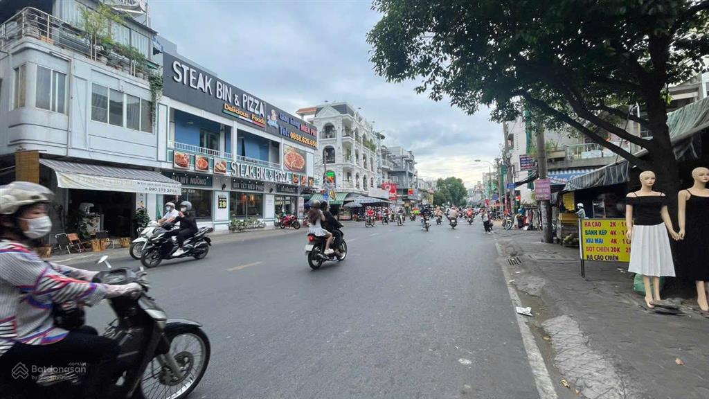 Cho thuê nhà góc 2 mặt tiền đường lãnh binh thăng 12 x 19m, quận 11. vị trí siêu đẹp