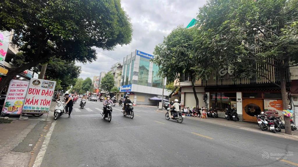 Cho thuê nhà góc 2 mặt tiền đường lãnh binh thăng 12 x 19m, quận 11. vị trí siêu đẹp