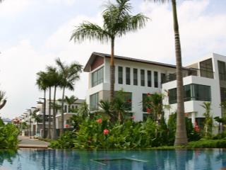 Bán gấp biệt thự riviera villa 60 giang văn minh quận 2 giá 108 tỷ