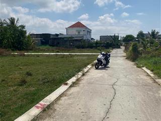 Cần lô đất gần ngay trung tâm bến lức, long an, 800 triệu, 108m2, shr.