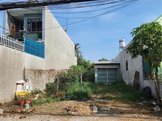 Cần bán đất mặt tiền đường tập đoàn 2.. thị trấn cần giuộc , tỉnh long an.75m2.shr.