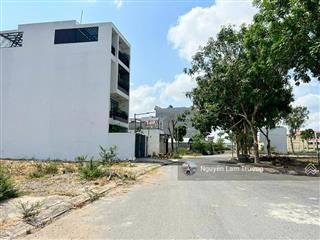 Chính chủ cần bán đất full thổ cư diện tích 8x20m2/160m2 680 triệu, lê minh xuân,bình chánh. shr