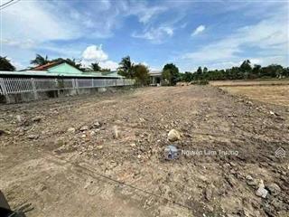 Cần bán đất ở bến lức, long an. diện tích 5x40m/200m2, sổ riêng