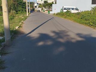 Chủ cần bán gấp lô đất ở tân kiên, bình chánh, diện tích 90m2 sổ hồng riêng, hàng hiếm