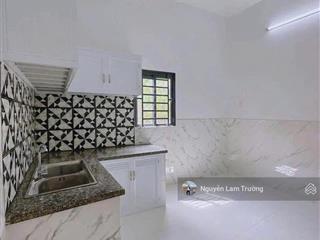 Chủ gửi bán gấp căn nhà cấp 3 đã hoàn công 1 trệt 2 lầu mặt tiền hẻm 5m tp tân an diện tích 140m2