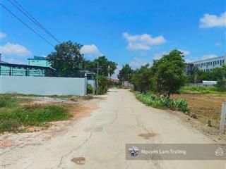 Tôi cần bán miếng đất ở phước lâm cần giuộc diện tích 148m2/giá 635 triệu sổ hồng riêng full thổ cư