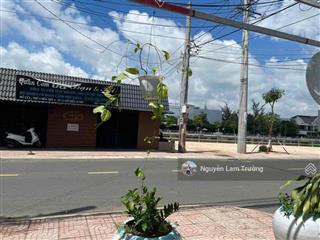 Cần bán lô góc 2 mặt tiền diện tích 130m2 ở phường 2 tp gò công. sổ hồng riêng xung đầy đủ tiện ích