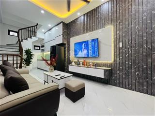 Bán nhà phố giáp bát, 28m ,4 tầng, ôtô đỗ cửa nhỉnh 5tỷ