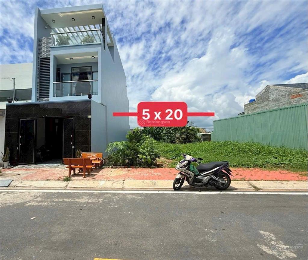 Cần bán gấp, giảm thêm 200tr nền trong khu tái định cư bến lức, 100m2 shr, làm việc chính chủ