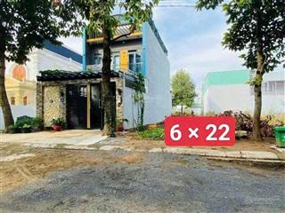 Bán nền đẹp gần eco retreat bến lức. dt 6x22m giá 3,25tỷ (bớt lộc) sổ công chứng ngay