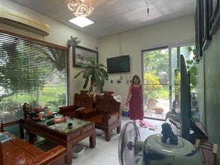 Căn hộ tầng 1,2 kđt việt hưng  view công viên thoáng mát cây xanh