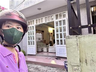 NHÀ TÔN ĐẢN BÊ NGANG KHỦNG - TRUOCS NHÀ CÓ SÂN ĐỂ XE RIÊNG BIỆT AN TOÀN- CÓ CỔNG RIÊNG-