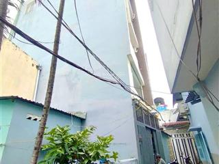 Nhà 5 tầng đường tôn đản chào bán 7,5 tỷ. gần trường đại học luật