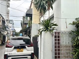 Bán nhà đẹp 2 tầng đ. tôn thất thuyết, ngang lớn, thông ra xóm chiếu, bến vân đồn, gần trường, chợ