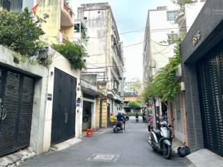 Bán nhà đ. hoàng diệu xe hơi vô nhà, ra nguyễn tất thành qua q1, q7 gần đại học luật, siêu phẩm nha