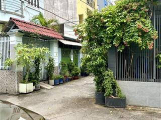 Bán nhà 2 mặt tiền, xe hơi đậu cửa. thông ra khánh hội, hoàng diệu qua quận 7 chưa được 3 phút