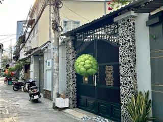 Nhà bán đường tôn thất thuyết  xe hơi tới nhà  thông với nguyễn thần hiến, bến vân đồn qua q1