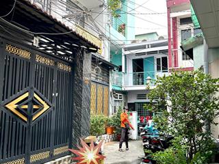 Bán nhà đường đoàn văn bơ, gần chợ 200m, giao thường với xóm chiếu, tôn đản, nguyễn tất thành