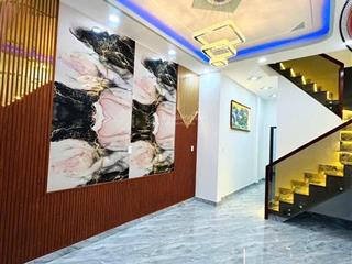 Bán nhà đẹp, ngay trung tâm q4, thiết kế sang trọng, ra nguyễn tất thành, đoàn văn bơ, xóm chiếu