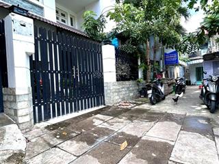 Bán nhà 2 mặt tiền trước sau, mặt sau xe hơi đến cửa, nở hậu gần 7m đường vĩnh hội, tôn thất thuyết