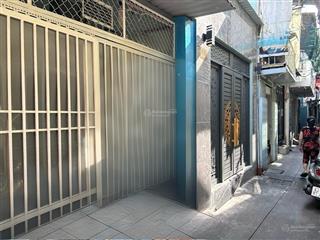 Bán nhà mới 2 tầng, đoàn văn bơ, nở hậu tài lộc, gần trường ra nguyễn tất thành