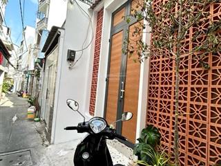 Bán nhà 4 tầng, thiết kế đẹp sang trọng,đ.khánh hội, ra tôn thất thuyết, bến vân đồn.