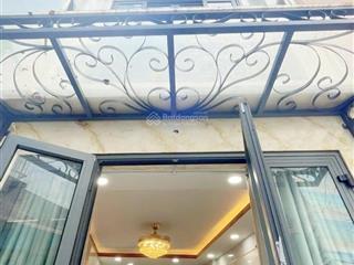 Bán nhà 4 tầng đẹp lung linh đ.hoàng diệu, chủ tặng nội thất, ra bến vân đồn, đến nguyễn tất thành.